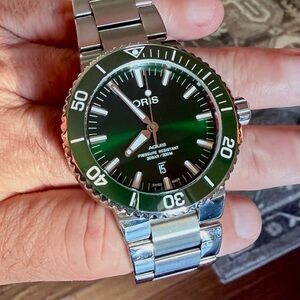 Oris Aquis Date Stunning Green Dial Watch
